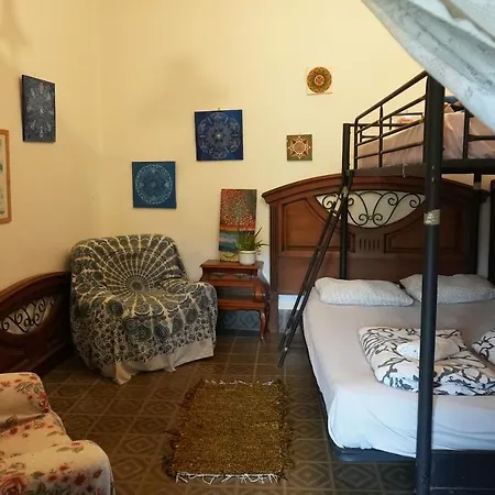 Habitación en casa particular Camino Vega de San Mateo