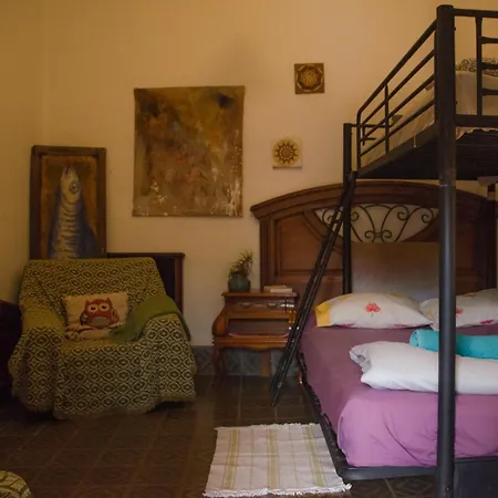 Camino Art House Δωμάτια σε οικογενειακή κατοικία Vega de San Mateo