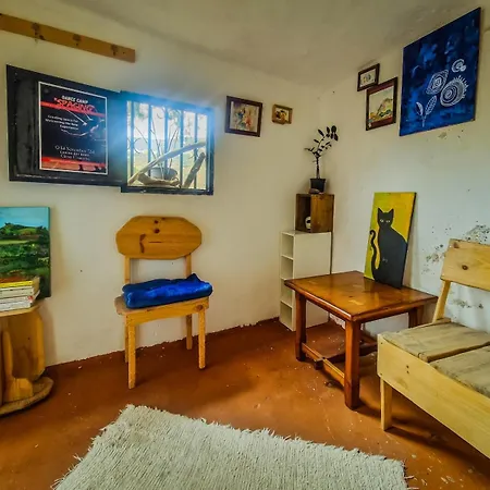 Δωμάτια σε οικογενειακή κατοικία Camino Art House *