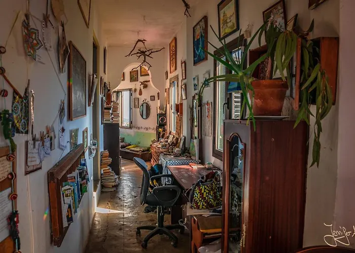 Privatunterkunft Camino Art House *